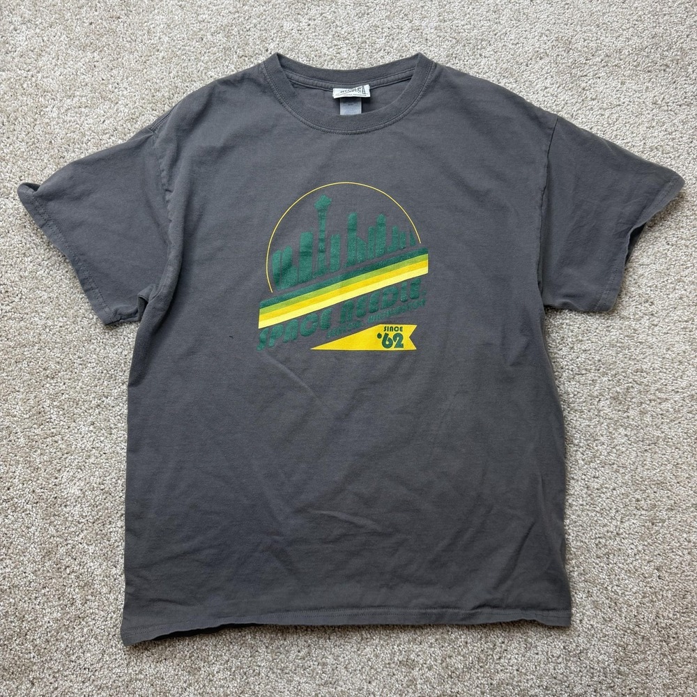 Space Needle Seattle Shirt Mens Large Gray Skyline Since 62 Graphic Tee T-Shirt